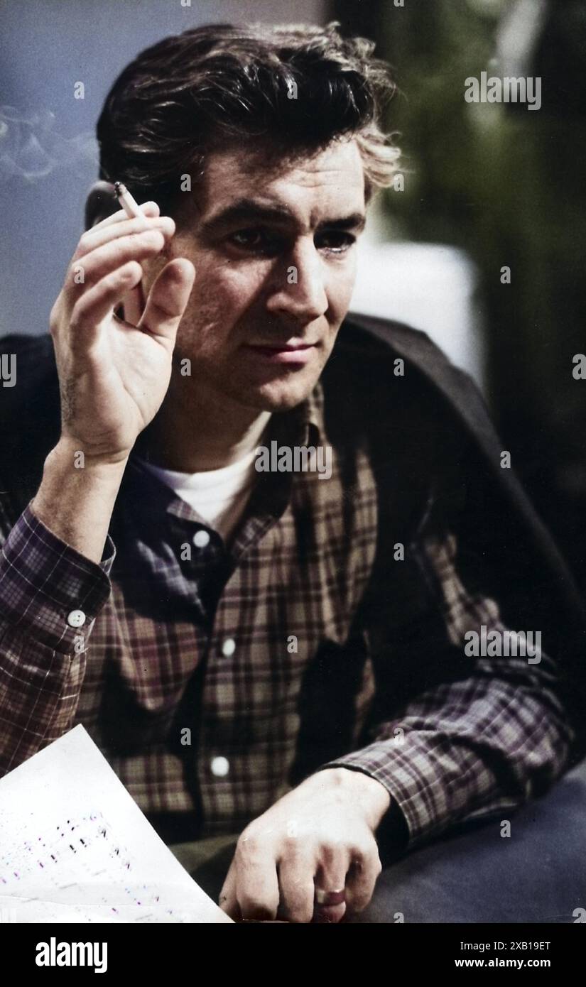 Bernstein, Leonard, 25.8.1918 - 14.10.1990, amerikanischer Dirigent und Komponist, halbe Länge, 70er Jahre, ADDITIONAL-RIGHTS-CLEARANCE-INFO-NOT-AVAILABLE Stockfoto