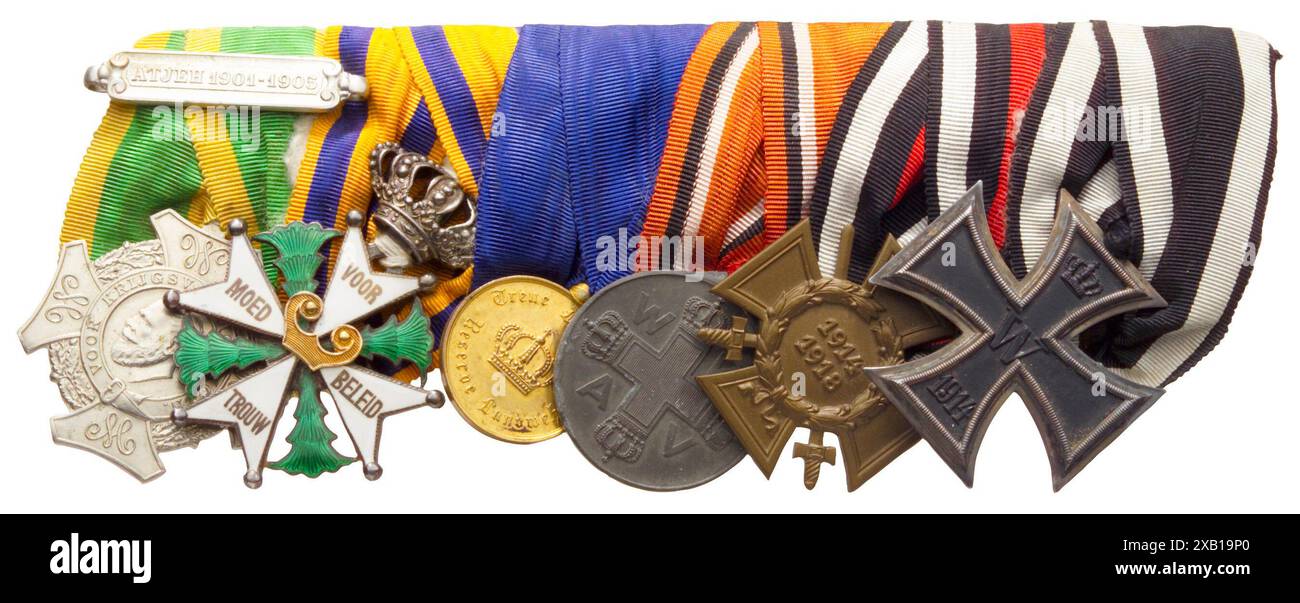 Medaillen und Orden, Militärorden, Ritterkreuz, 20. Jahrhundert, EIGENSCHAFT FREIGEGEBEN Stockfoto