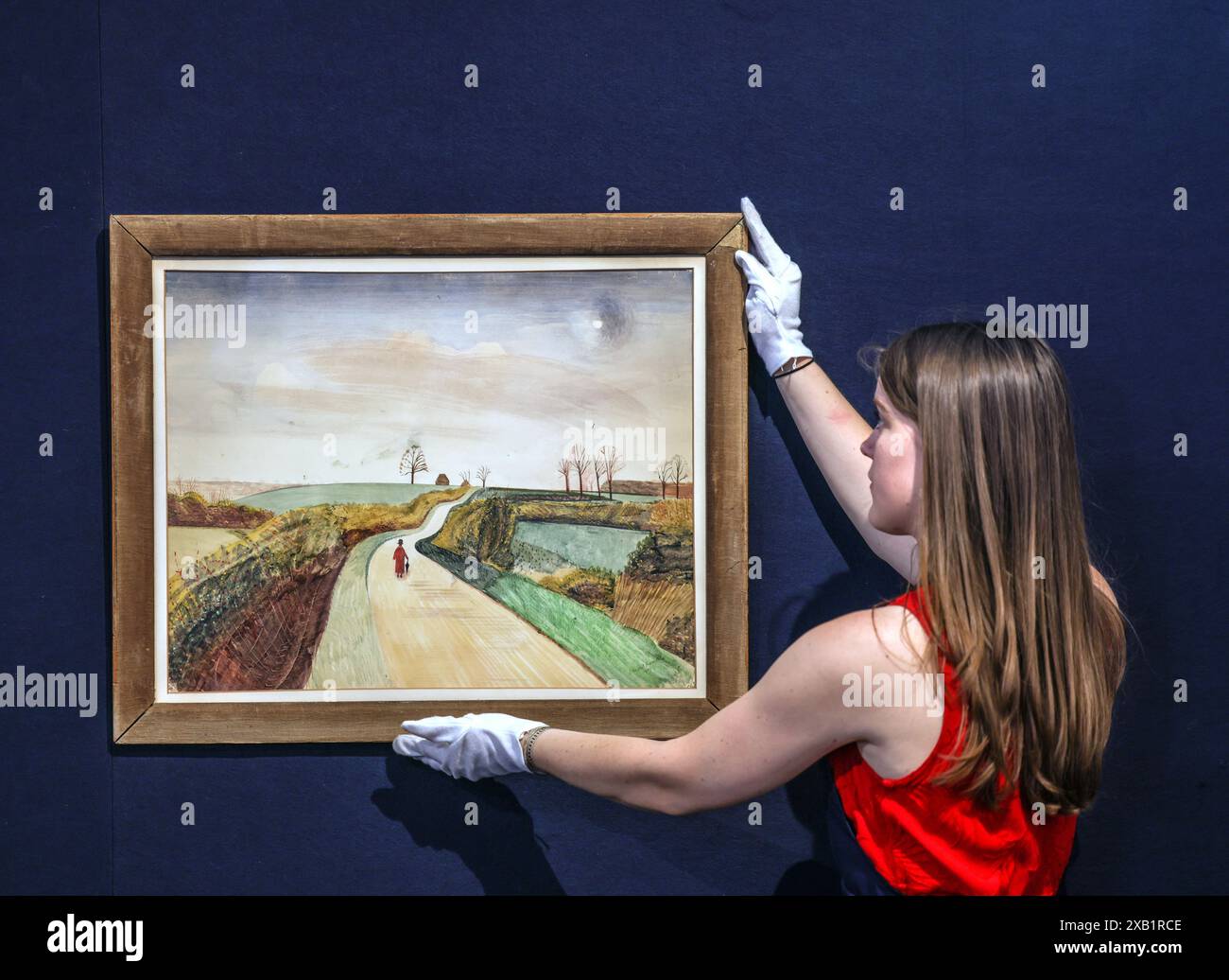 Olympia Auctions, London, Großbritannien. Juni 2024. Edward Bawden, Brite 1903–1989, Lost Edward Bawden, kommt nach 10 Jahren ans Licht, das Universum ist unendlich breit, eine seltene Wasserfarbe, die seit 1941 verloren gegangen ist, signiert und datiert Edward Bawden 1932 zweimal rechts unten; außerdem nummeriert 28 Aquarelle unten rechts, Gouache und Waschung auf Papier. EST 5.000 - 7.000 £ im Angebot bei Olympia Auktionen am 12. Juni 2024. Quelle: Paul Quezada-Neiman/Alamy Live News Stockfoto