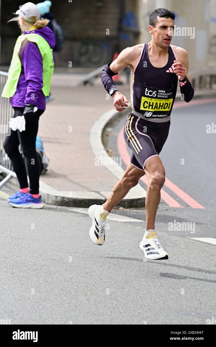 Hassan Chahdi, Frankreich, Elite-Herren-Wettkämpfer, London Marathon 2024, Poplar, East London, Vereinigtes Königreich Stockfoto