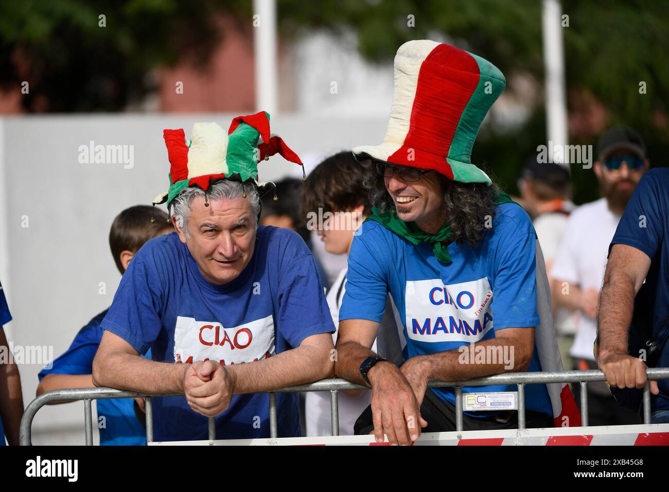 Rom, Italien. Juni 2024. Italienische Fans am 2. Tag der European Athletics 08. Juni 2024 im Olimpic Stadium in Rom Credit: Independent Photo Agency/Alamy Live News Stockfoto
