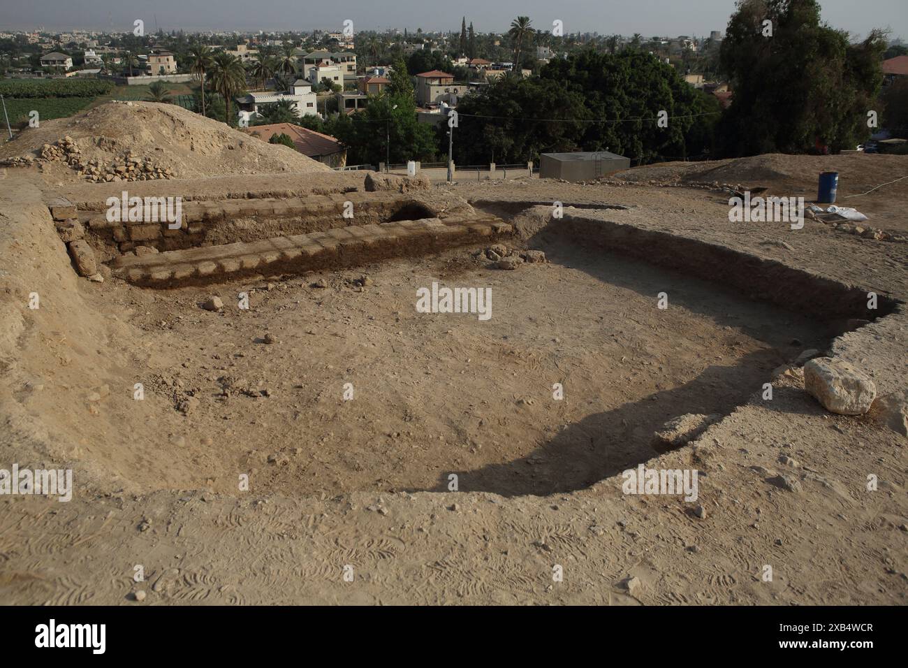 Ausgrabungen aus der frühen Bronzezeit I vor 3800 Jahren auf Tel Jericho oder Tel es-Sultan, Jericho, Westjordanland, Palästinensische Autonomiebehörde Stockfoto