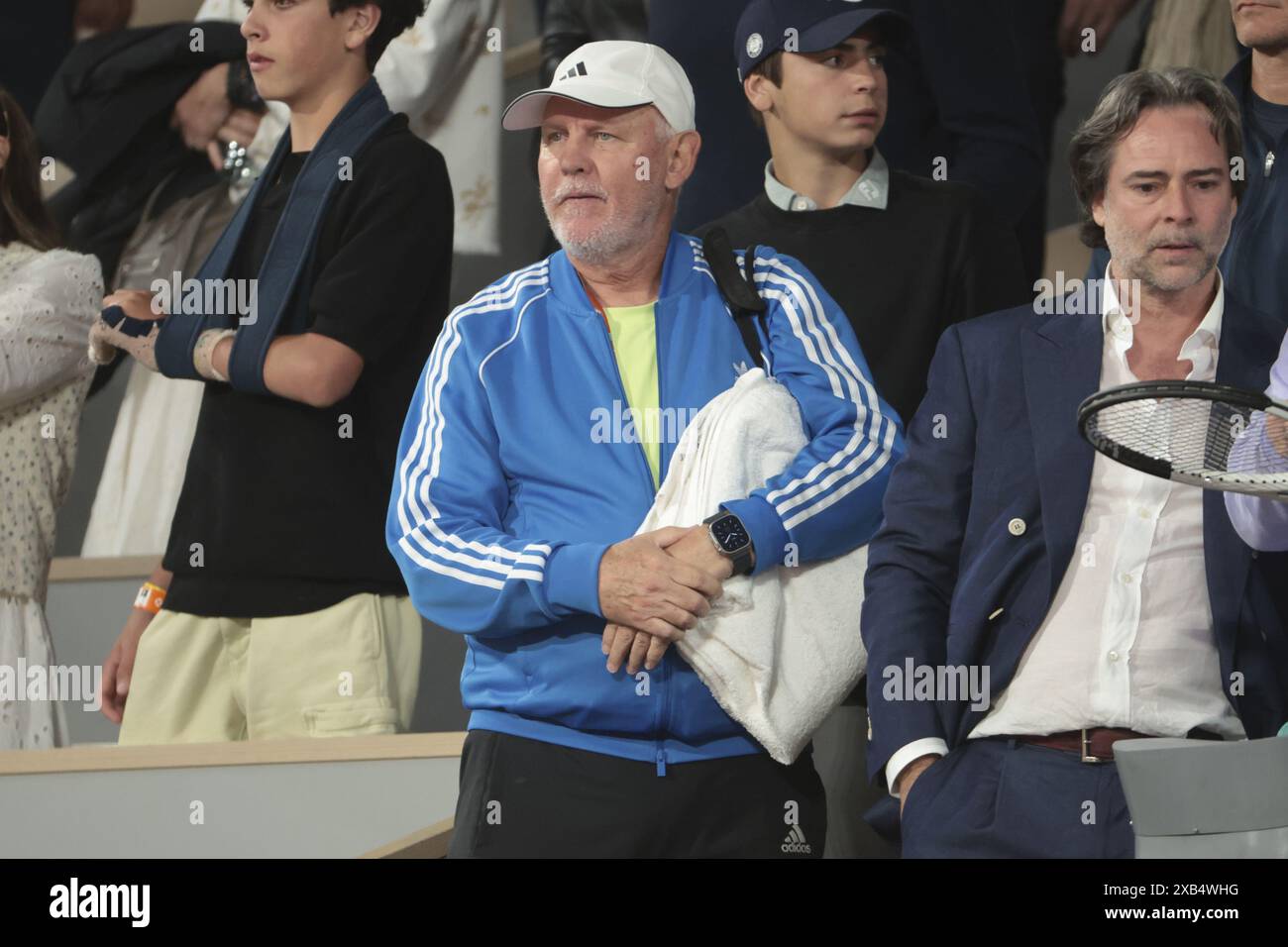 Alexander Zverev Sr., Vater/Trainer von Alexander Zverev von Deutschland während des 12. Tages der French Open 2024, Roland-Garros 2024, Grand Slam Tennis Turnier am 7. Juni 2024 im Roland-Garros Stadion in Paris, Frankreich Stockfoto