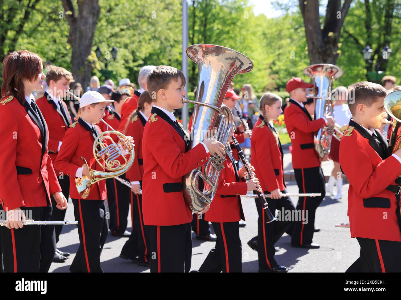 Am 4. Mai 1990 verkündete Lettland seine Unabhängigkeit von der UdSSR nach Jahrzehnten der sowjetischen Besatzung, und dieses Datum wird immer gefeiert. Stockfoto
