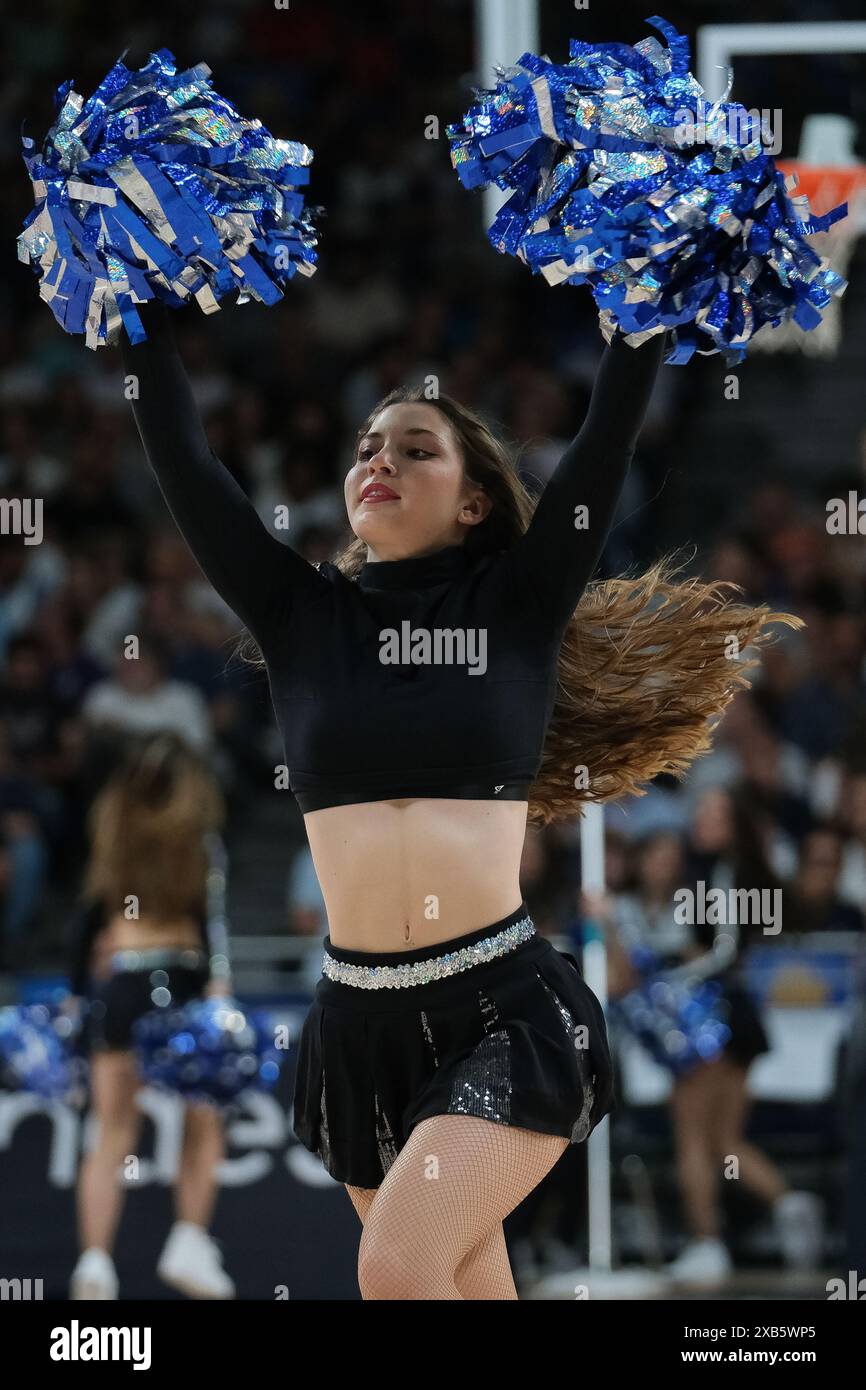 Madrid, Spanien. Juni 2024. Cheerleader von Real Madrid während des Liga ACB Endesa Final Basketballspiels zwischen Real Madrid und UCAM Murcia am 10. Juni 2024 im Wizink Center in Madrid, Spanien. (Foto: Oscar Gonzalez/SIPA USA) Credit: SIPA USA/Alamy Live News Stockfoto