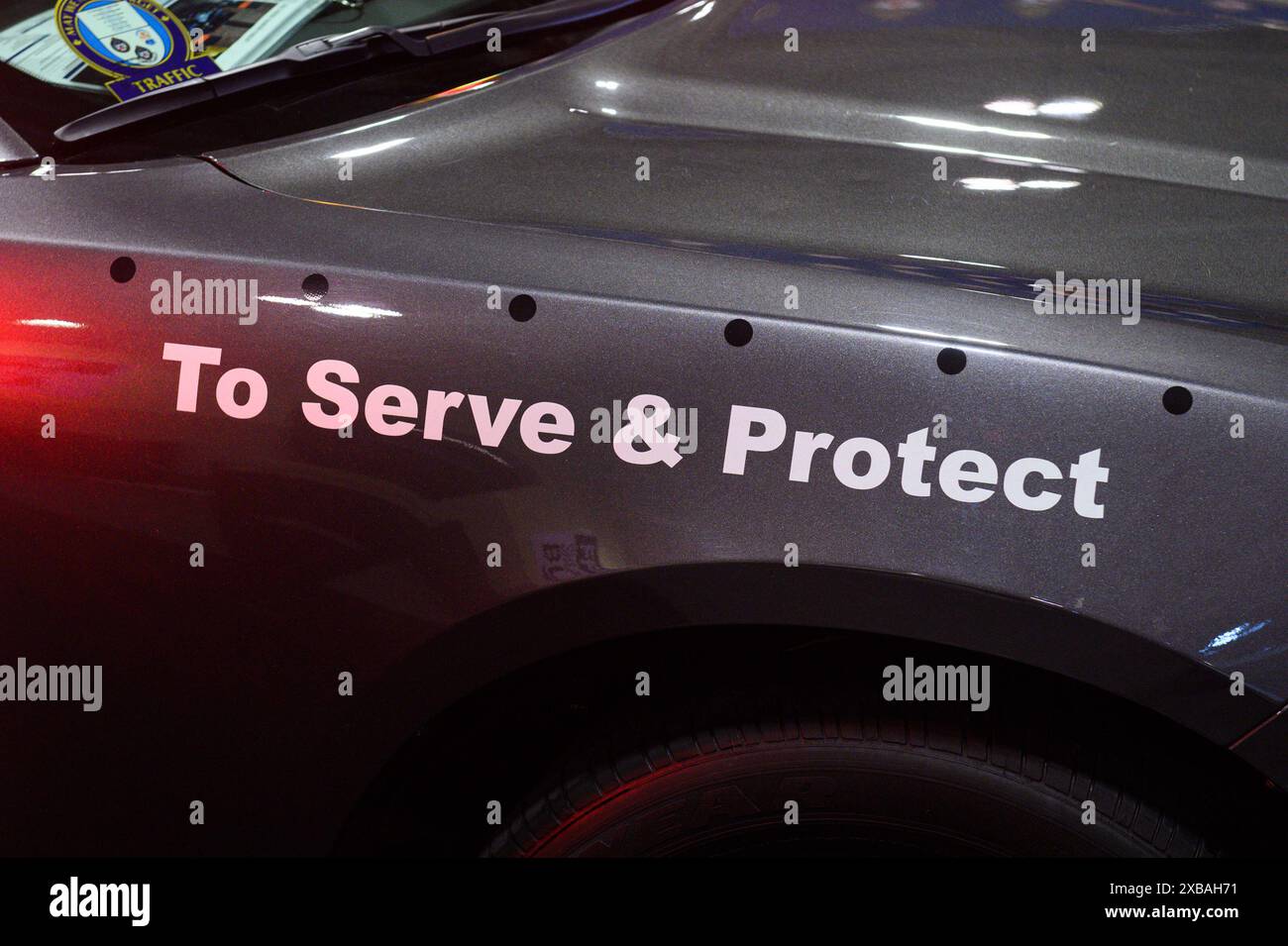 Toronto, ON, Kanada – 20. August 2023: Blick auf das Schild der Polizei von Toronto Stockfoto