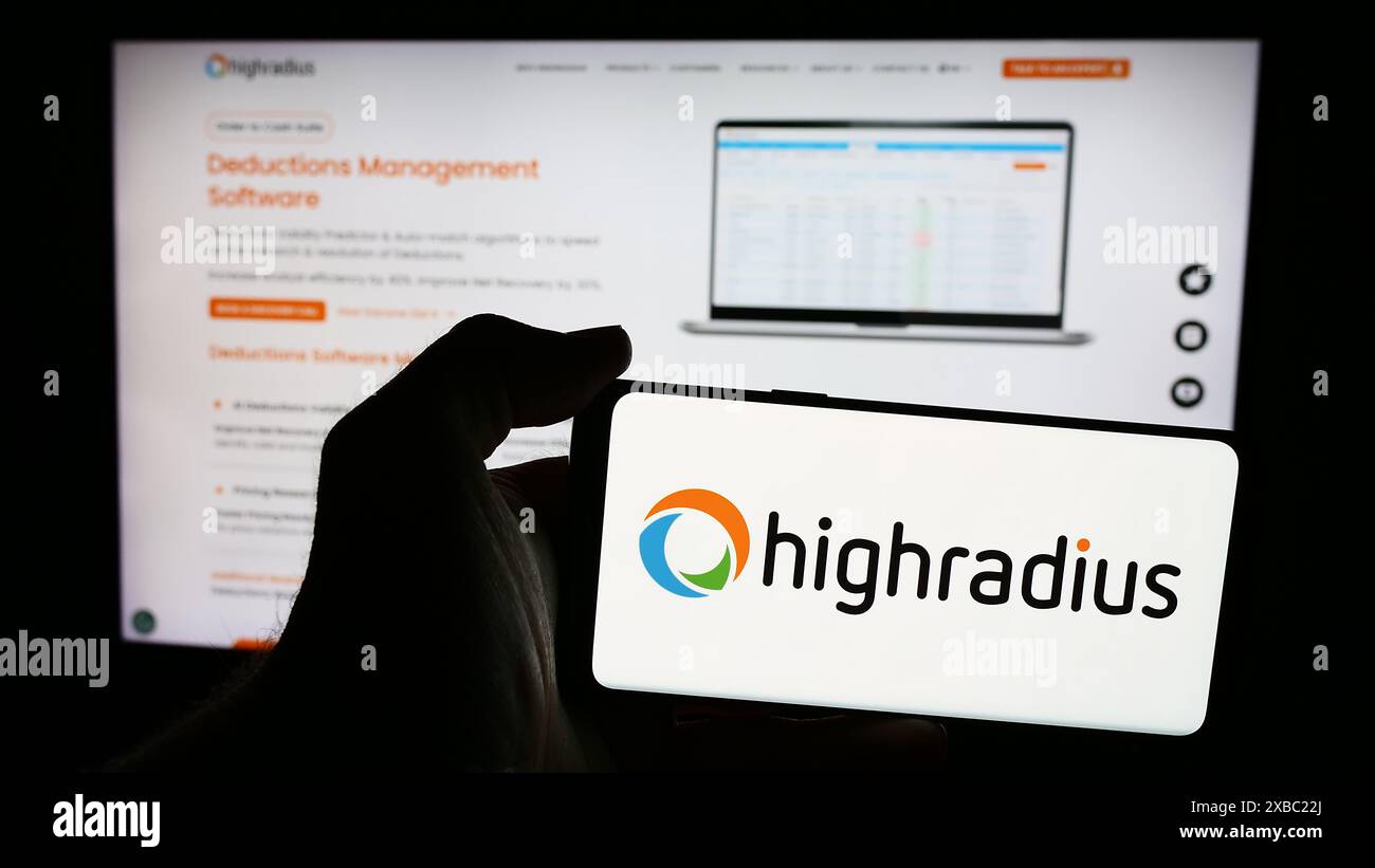 Highradius logo -Fotos und -Bildmaterial in hoher Auflösung – Alamy