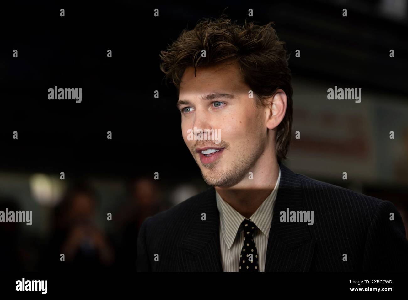 Austin Butler poses for photographers upon arrival at the screening of the film 'The Bikeriders' in London, Tuesday, Jun 11, 2024. (Photo by Scott A Garfitt/Invision/AP) Stockfoto