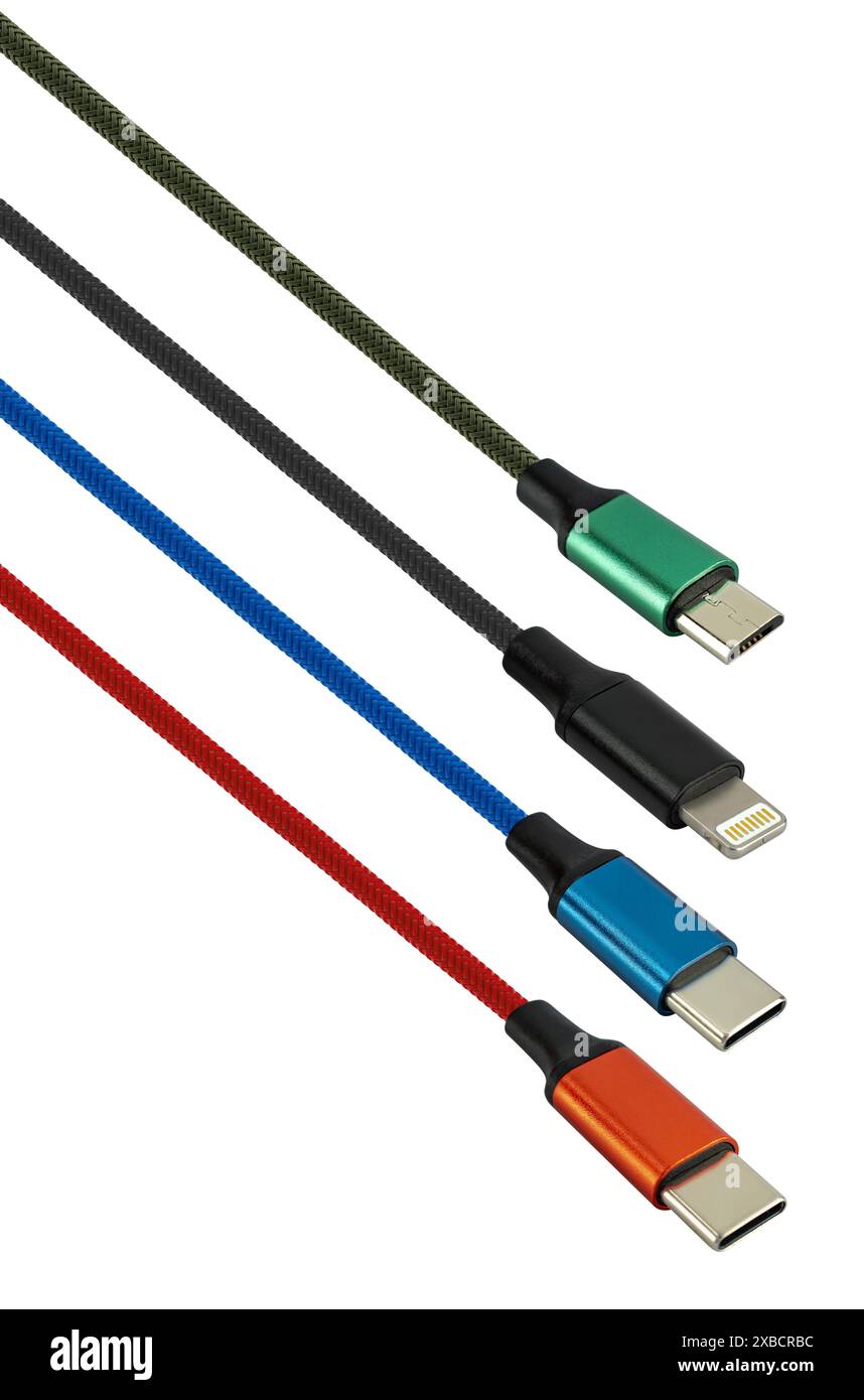 Micro-USB-, Lightning- und Typ-C-Kabel, auf weißem Hintergrund in Isolierung Stockfoto