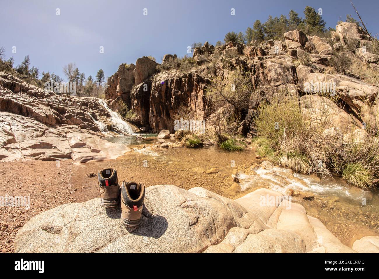 Wundervolle Wasserfälle entlang des herrlichen Water Wheel Falls Wander Trail in der Nähe von Peyson, Arizona (USA). Verführerisch, Erstaunlich, Atemberaubend, Fesselnd, Stockfoto