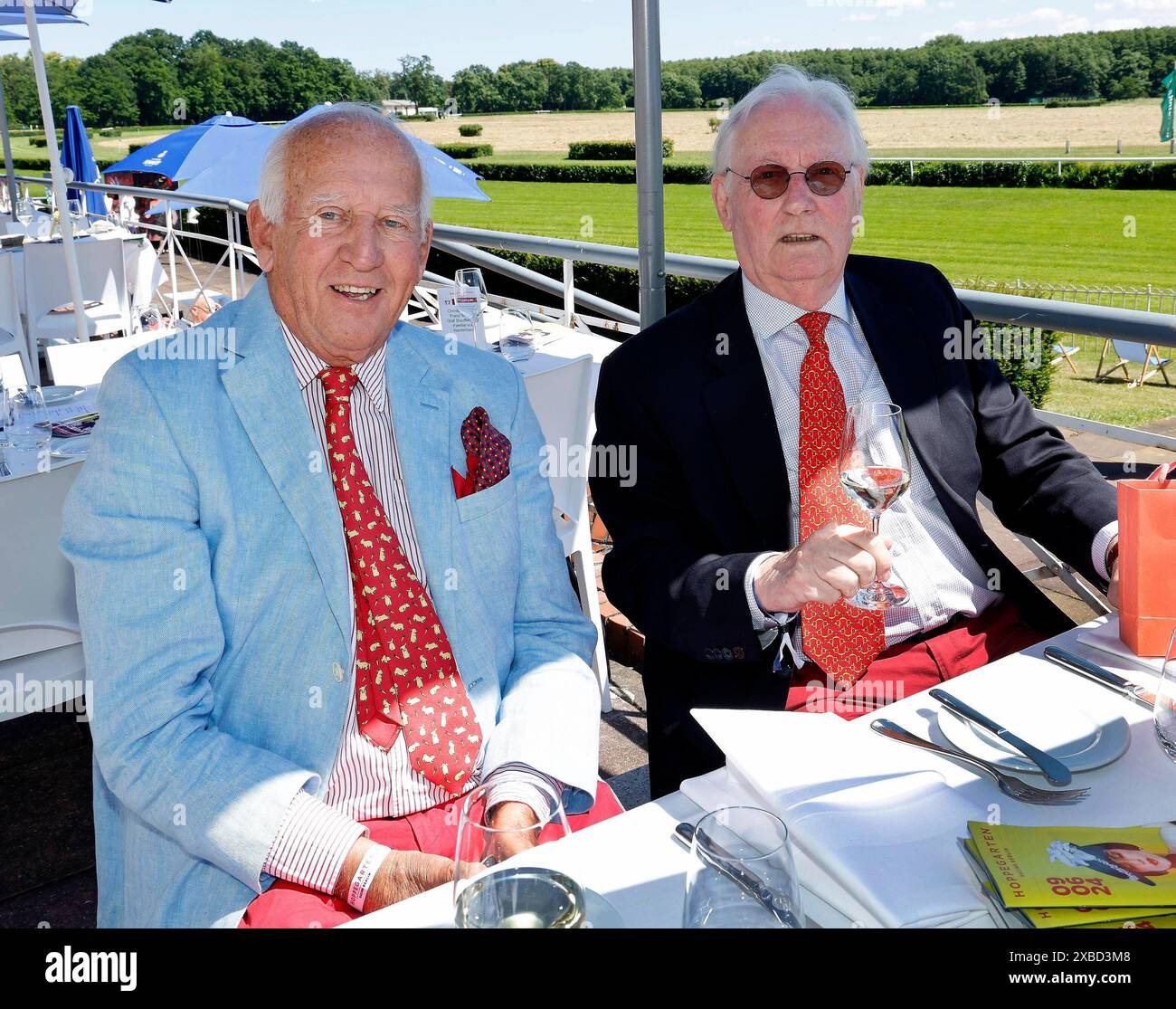 Lothar Freiherr von Maltzahn, Franz Friedrich Prinz von Preussen bei Fashion Raceday auf der Rennbahn Hoppegarten. *** Lothar Freiherr von Maltzahn, Franz Friedrich Prinz von Preußen beim Fashion Raceday auf der Rennbahn Hoppegarten Stockfoto