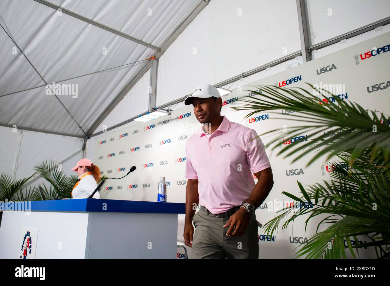 Dorf Pinehurst, Vereinigte Staaten. Juni 2024. Tiger Woods startet am Dienstag, den 11. Juni 2024, eine Pressekonferenz vor der 124. US Open Championship im Pinehurst Resort & C.C. (Kurs Nr. 2) in Pinehurst, NC. Foto: Veasey Conway/UPI Credit: UPI/Alamy Live News Stockfoto