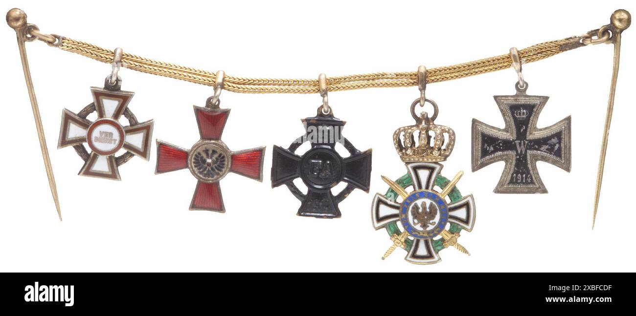 Medaillen und Dekorationen, Ritterorden, Ritterkreuz, 20. Jahrhundert, EIGENTUM FREIGEGEBEN Stockfoto