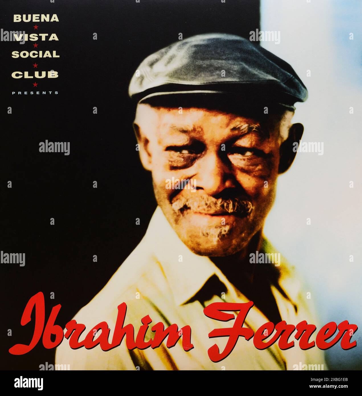 Plattencover aus Vintage-Vinyl. Buena Vista Social Club Präsentiert Ibrahim Ferrer Stockfoto