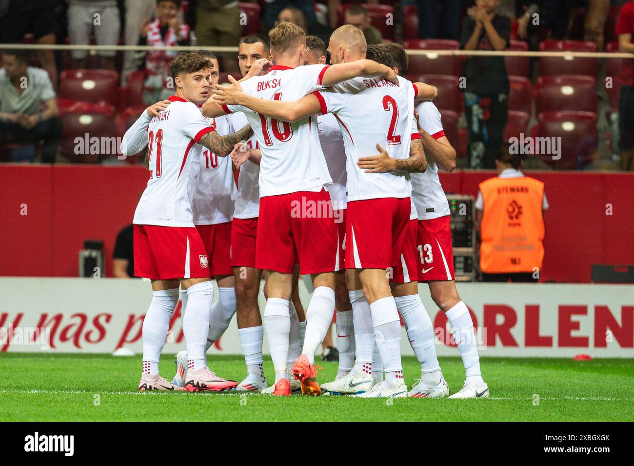 WARSCHAU, POLEN - 7. JUNI 2024: Freundschaftsspiel Polen - Ukraine 3:1. Joy Team von Polen nach Tor. Stockfoto