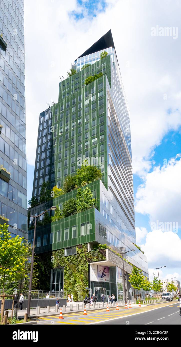 Paris, Frankreich, The Tours Duo, zwei Türme von Architekten Jean Nouvel im 13h Arrondissement von Paris, nur Redaktion. Stockfoto