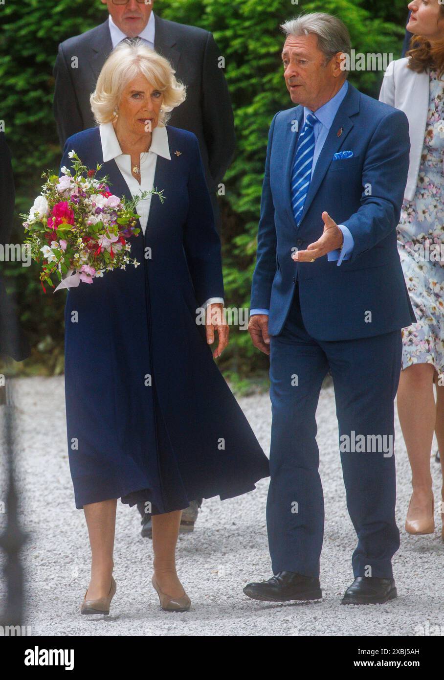 London, Großbritannien. Juni 2024. Königin Camilla unterhält sich mit