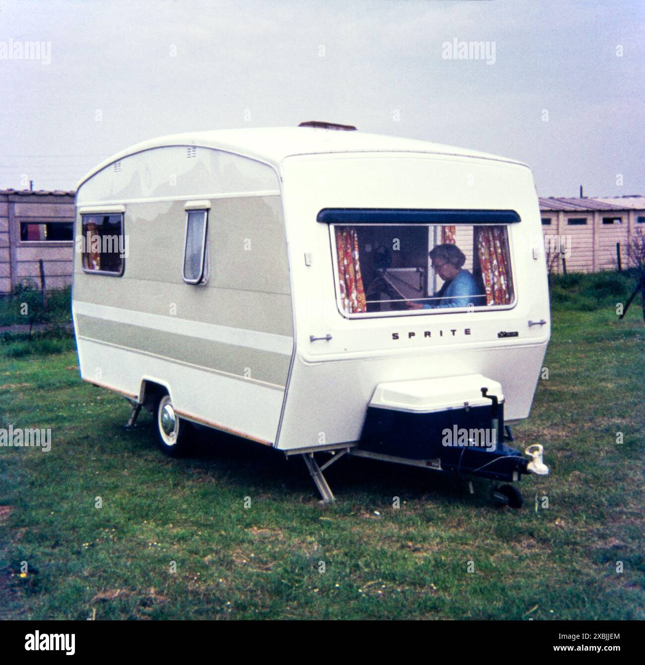 Sprite Caravan der 1960er und 1970er Jahre in einem Caravan Park im Jahr 1971 in Kent, England. Stockfoto