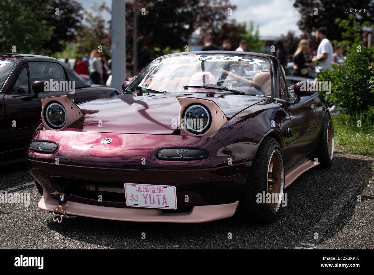 Purple Miata bei einem Autotreffen Stockfoto