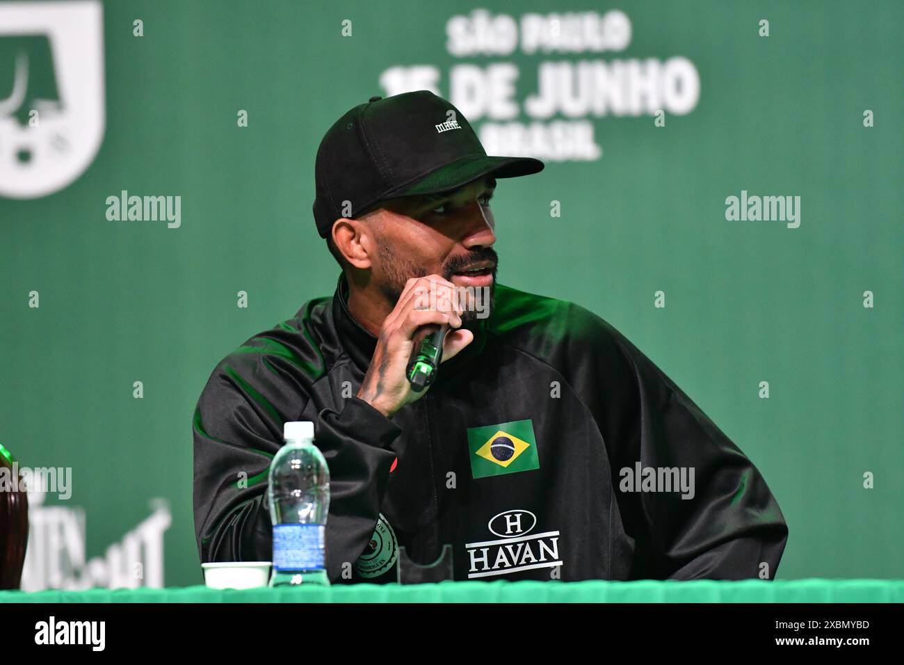 Sao Paulo, Brasilien. Juni 2024. São PAULO, BRASILIEN - 12. JUNI: Boxerin Esquiva Falcao spricht mit der Presse während der Spaten Fight Night - Silva x Sonnen: Medientag im B32 Faria Lima Gebäude am 12. Juni 2024 in Sao Paulo, Brasilien. (Foto: Leandro Bernardes/PxImages/SIPA USA) Credit: SIPA USA/Alamy Live News Stockfoto