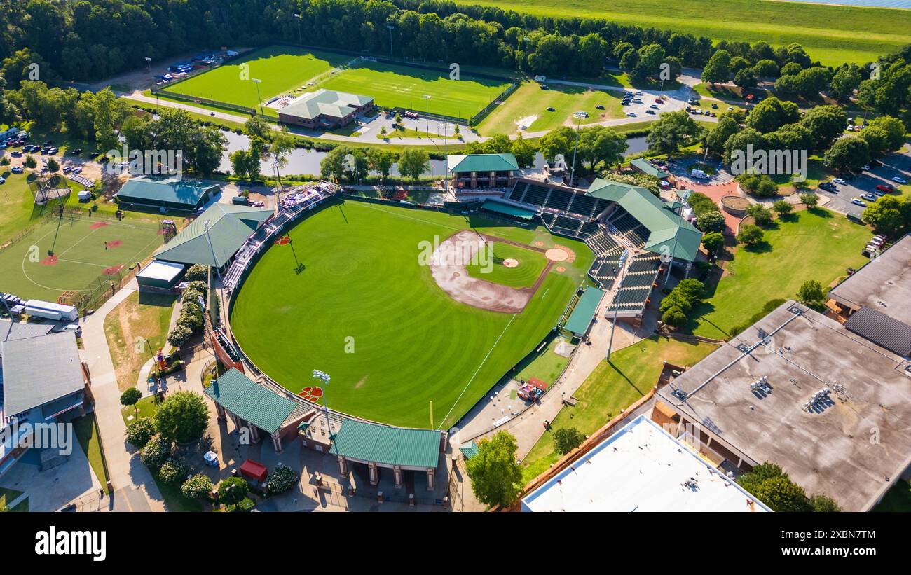Clemson, SC - 9. Juni 2024: Doug Kingsmore Stadium, Heimstadion des Clemson Baseballs auf dem Clemson University Campus Stockfoto