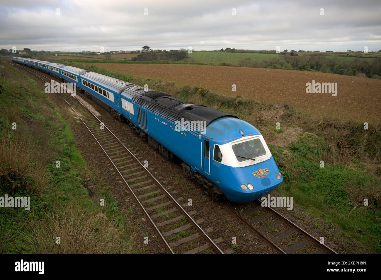 Torbay und Dartmouth Pullman, Penzance nach Kingswear und zurück. Gesehen hier in Gwinear in Cornwall Stockfoto