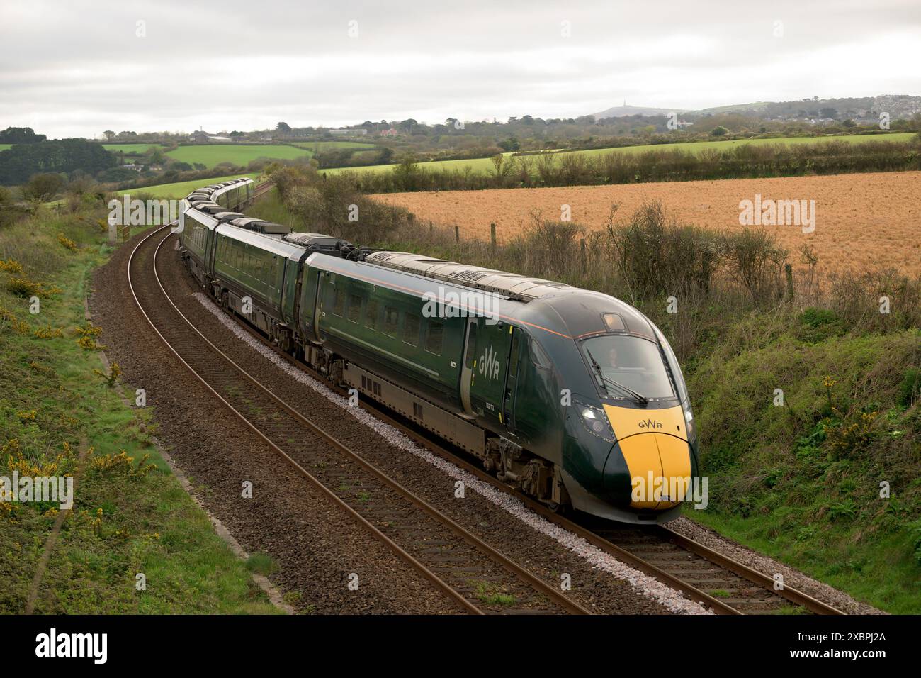 GWR (Great Western Railway) Intercity Express, London Paddington Inbound to Penzance at Gwinear in Cornwall Stockfoto
