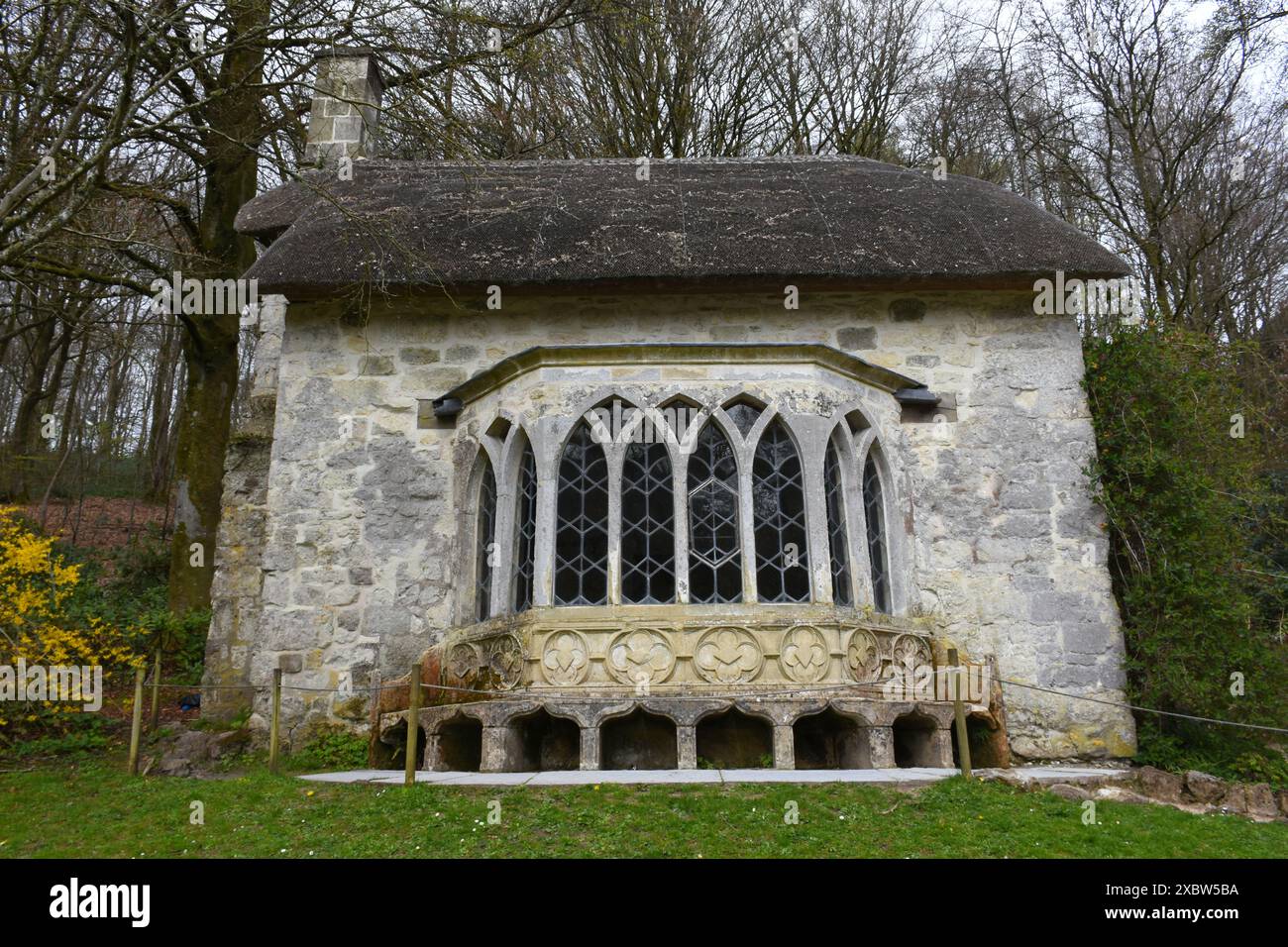 Gothic Cottage, Stourhead Garden, Stourton, Warminster, Wiltshire, England, Großbritannien Stockfoto
