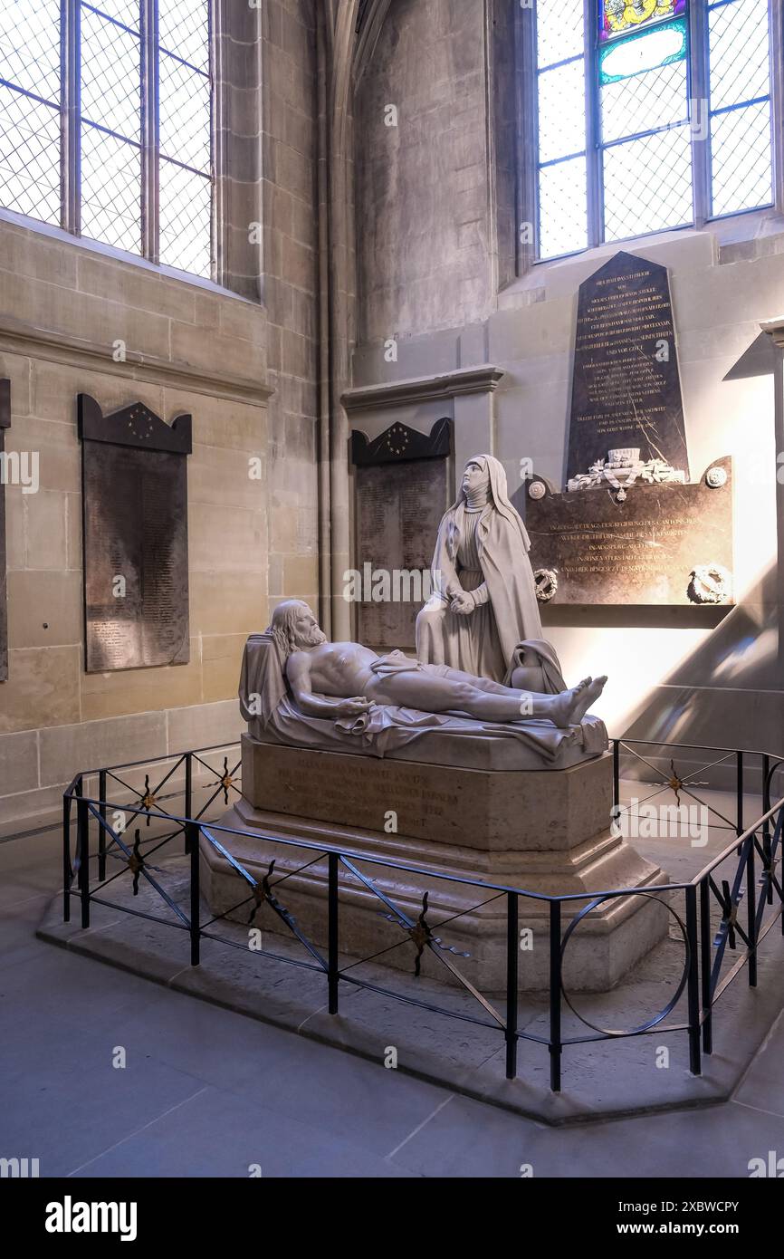 Das Innere des Berner Münsters, der Schweizerische reformierte Dom (oder Münster) in der Altstadt von Bern, der höchste Dom der Schweiz. Stockfoto