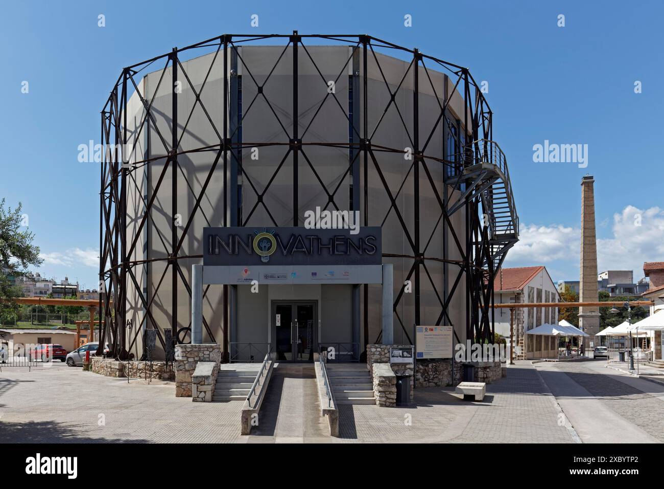 Innovathens Veranstaltungshalle im ehemaligen Gasspeicher 2, Athen Gaswerk Industriedenkmal aus dem Jahr 1875, Technopolis Stadt Athen, Gazi Stockfoto