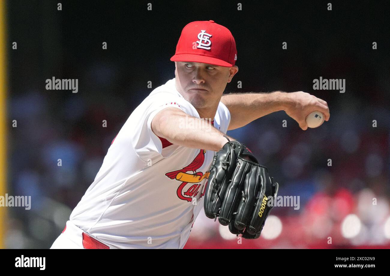 St. Louis, Usa. Juni 2024. St. Louis Cardinals Pitcher John King liefert am Donnerstag, den 13. Juni 2024, im sechsten Inning im Busch Stadium in St. Louis einen Platz für die Pittsburgh Pirates. Foto: Bill Greenblatt/UPI Credit: UPI/Alamy Live News Stockfoto