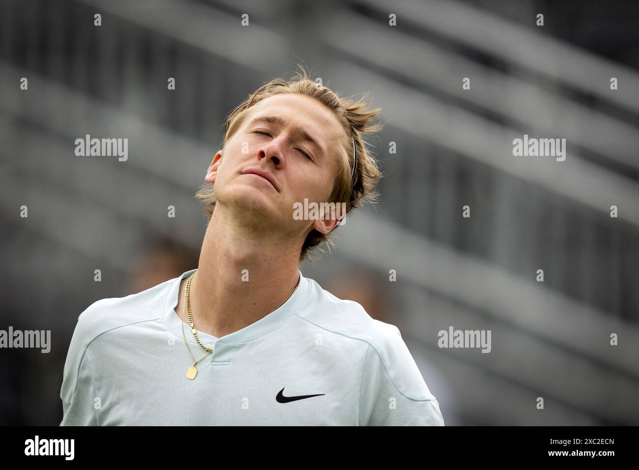 ROSMALEN - 14.06.2024, Sebastian Korda (USA) im Kampf gegen Tommy Paul (USA) am siebten Tag des Libema Open Tennis Turniers in Rosmalen. ANP SANDER KONING Credit: ANP/Alamy Live News Stockfoto
