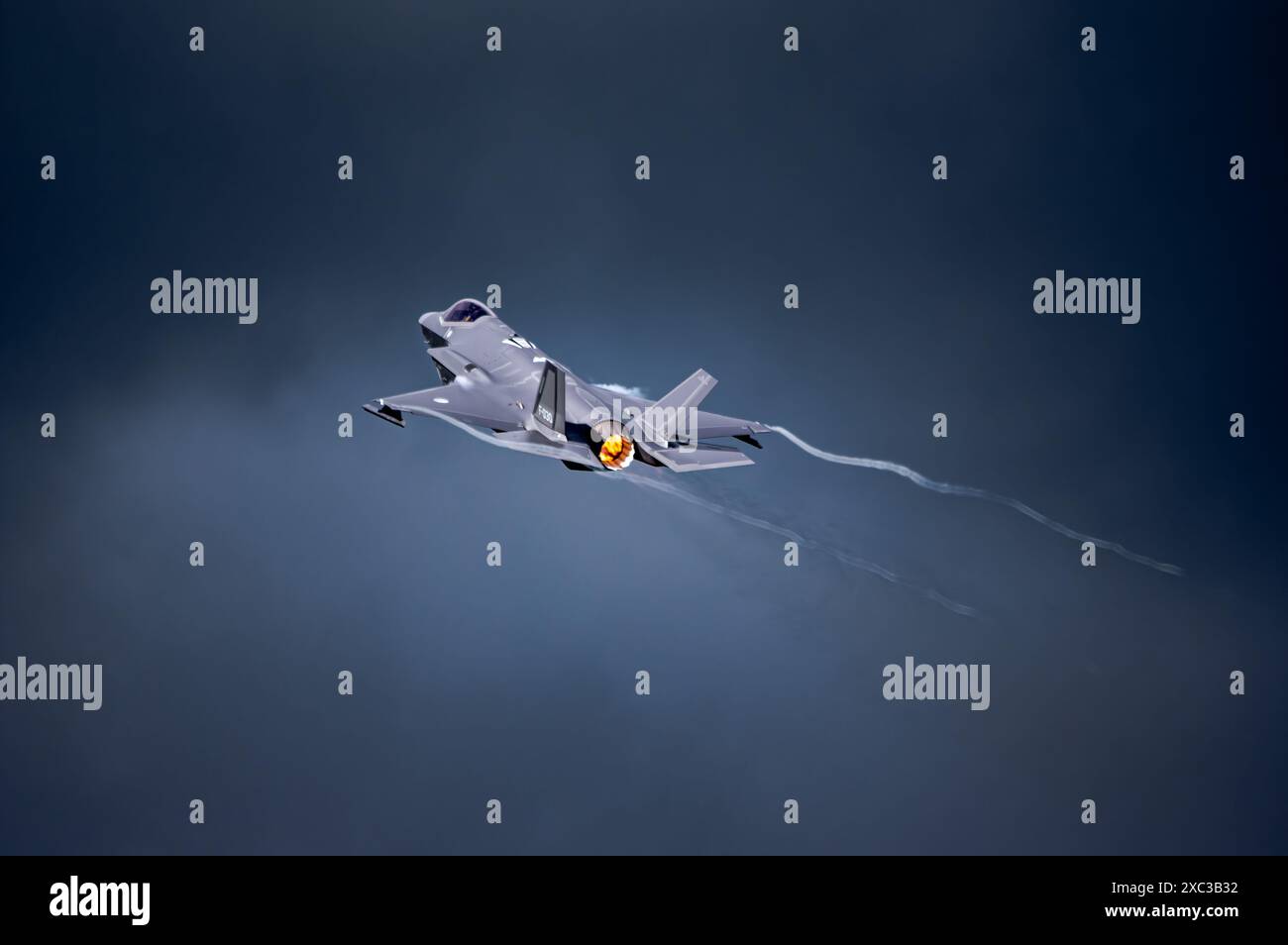 F 35 Multifunktionsjäger, Kampfflugzeuge der fünften Generation, Stealth-Technologie, Advanced Avionics, Lockheed Martin, Air Superiority, Stockfoto