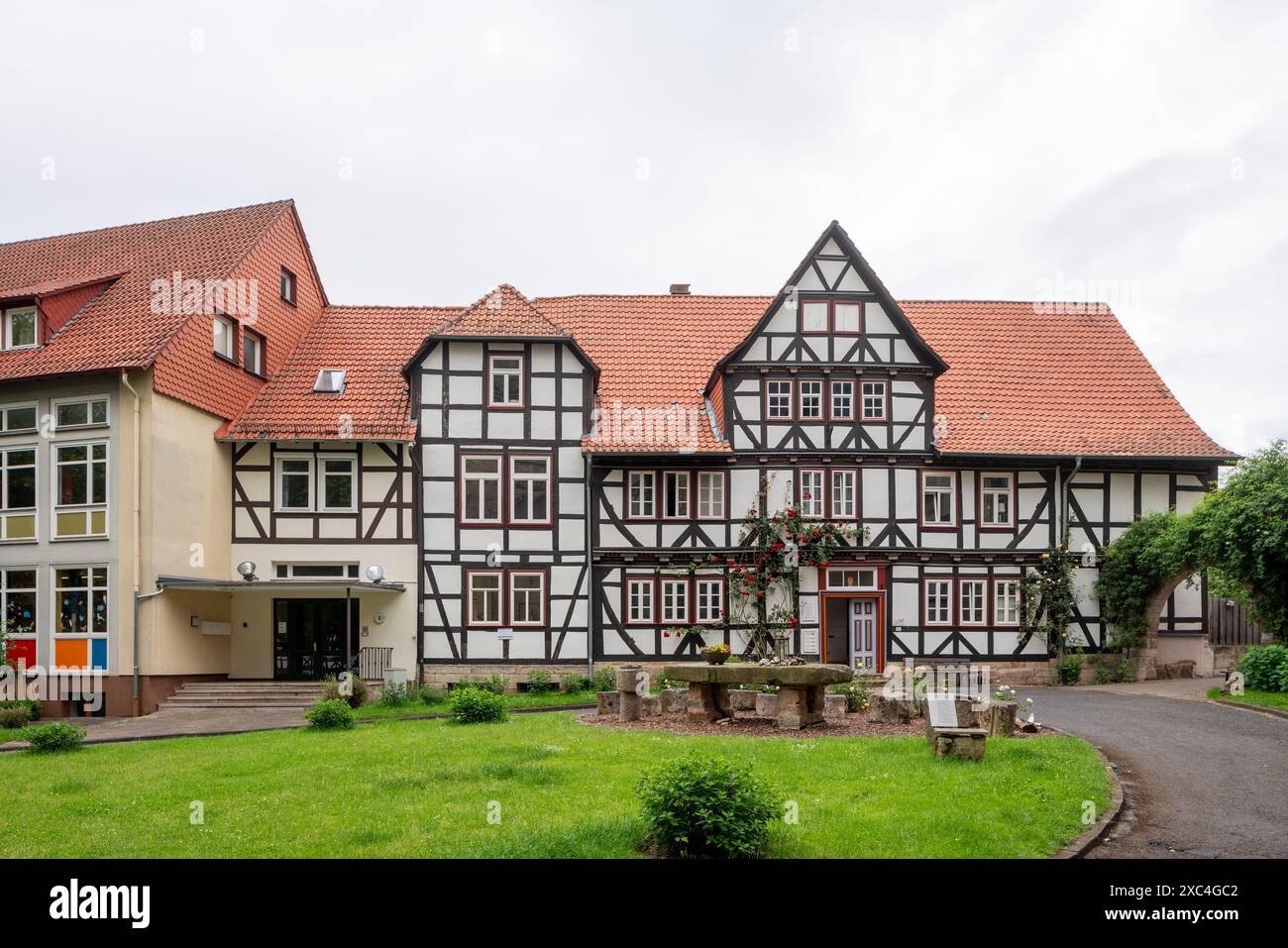 Bad Sooden-Allendorf, Ortsteil Allendorf, Häuser Kirchplatz 3 (Links) und 2 Stockfoto