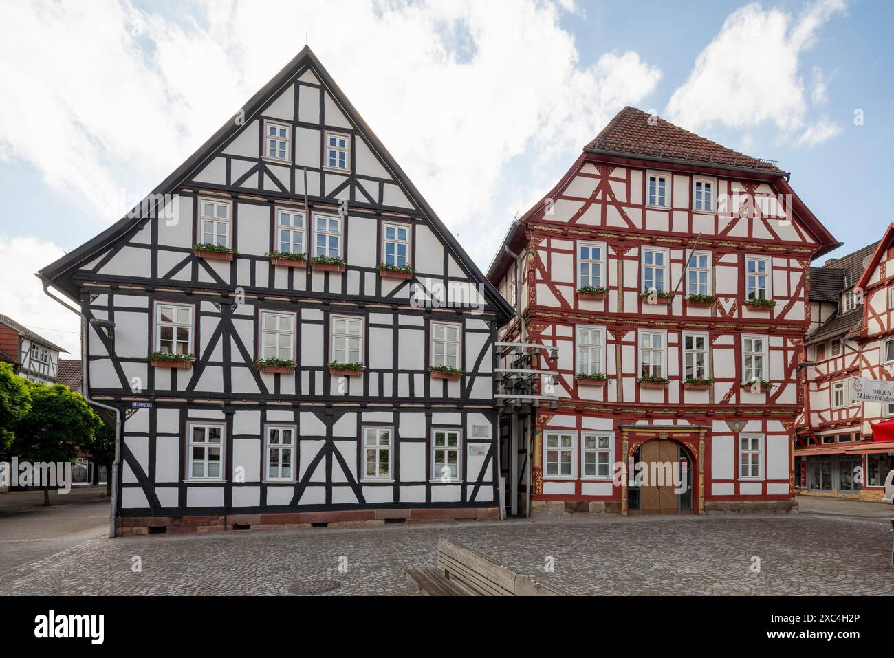 Eschwege, Marktplatz, altes Rathaus von 1660 (rechts) Stockfoto