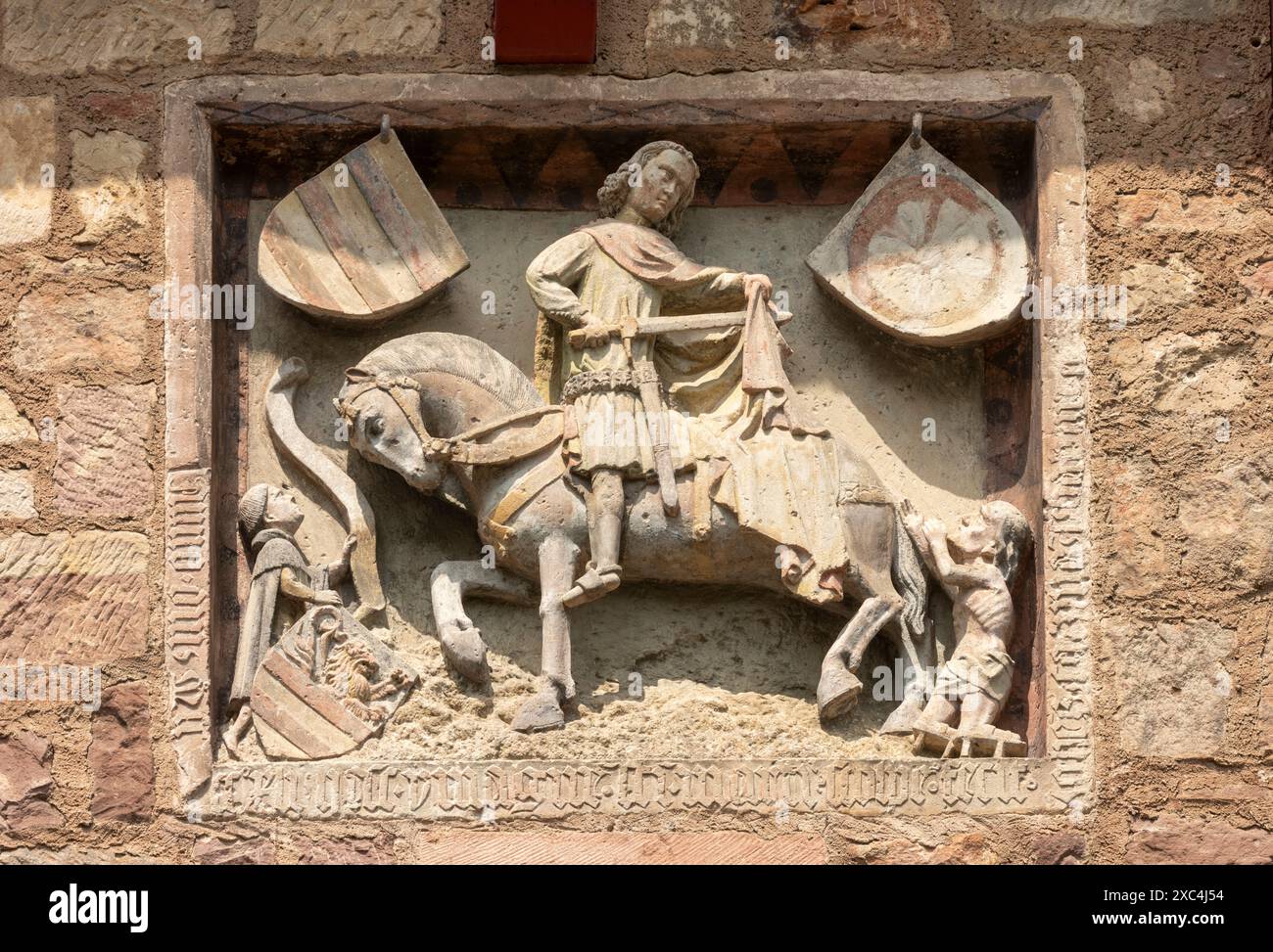 Fritzlar, Rathaus, Martinsrelief von 1441 an der Südseite Stockfoto