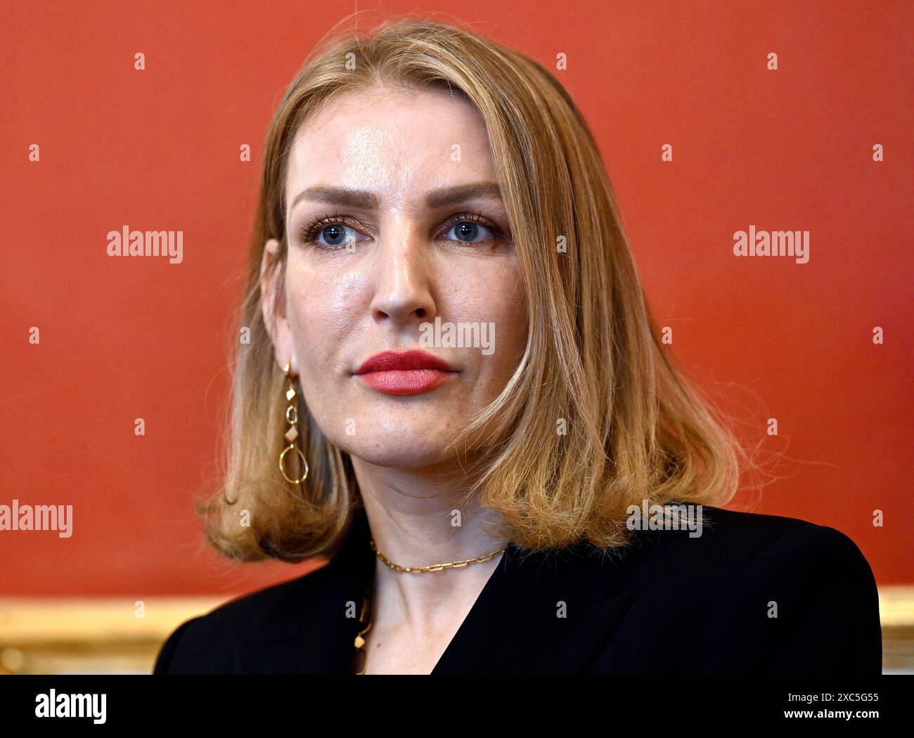 Prag, Tschechische Republik. Juni 2024. Die slowakische Regisseurin Slava Daubnerova feierte am 14. Juni 2024 die Aufführung des kompletten Nibelungsrings durch den Komponisten Richard Wagner am Nationaltheater und Staatsoper Prag, Tschechische Republik. Quelle: Katerina Sulova/CTK Photo/Alamy Live News Stockfoto