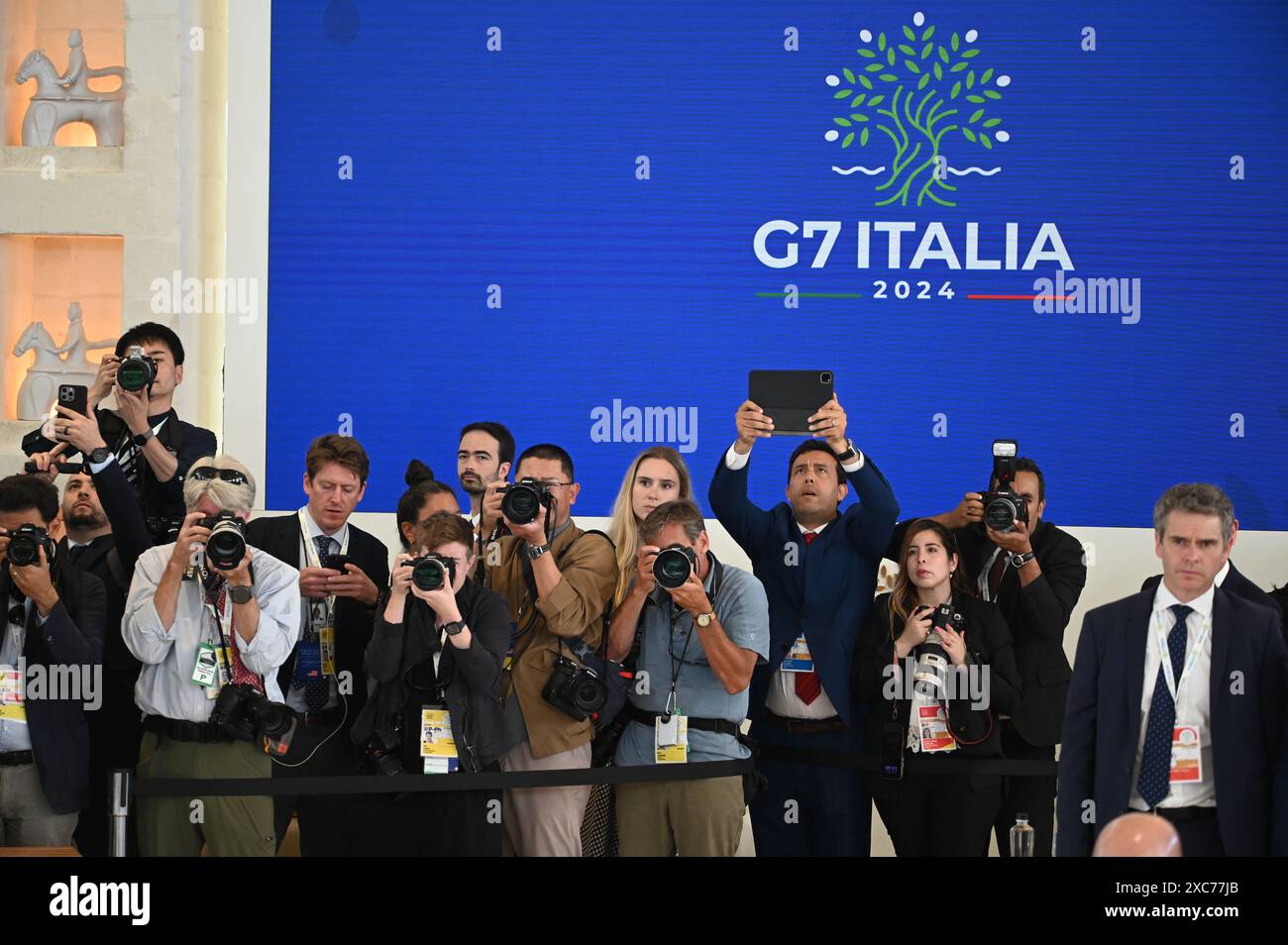 Borgo Egnaza, Italien. Juni 2024. Gipfeltreffen G7 in Borgo Egnaza, Italien. Arbeitssitzung zu Künstlichen Intelligenzen (KI), Energie, Afrika und Mittelmeer. 14.06.2024 Italien, Borgo Egnaza Foto: Aleksy Witwicki/SIPA USA Credit: SIPA USA/Alamy Live News Stockfoto