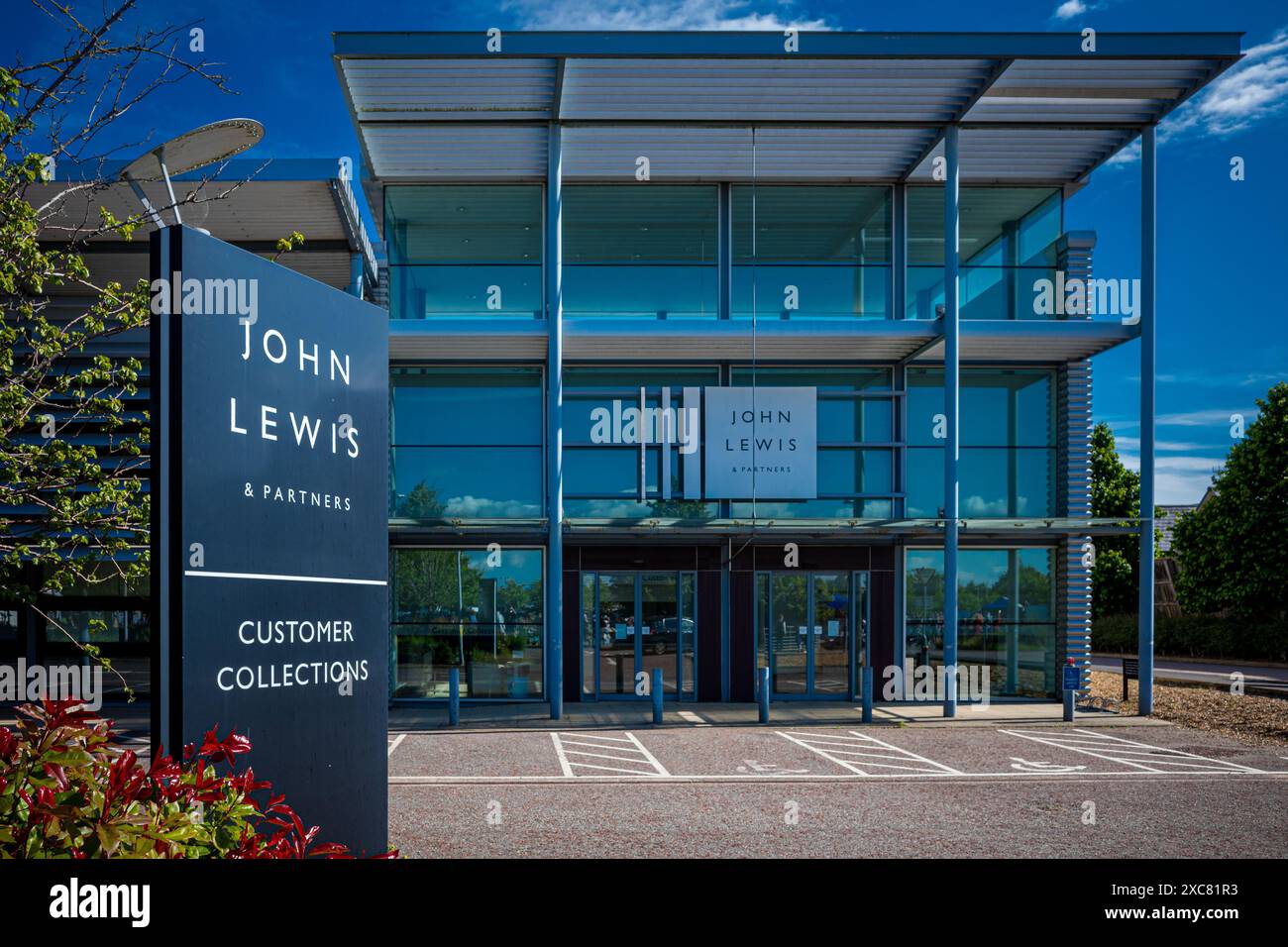 John Lewis Customer Collections Depot in Trumpington, Cambridge. Stockfoto