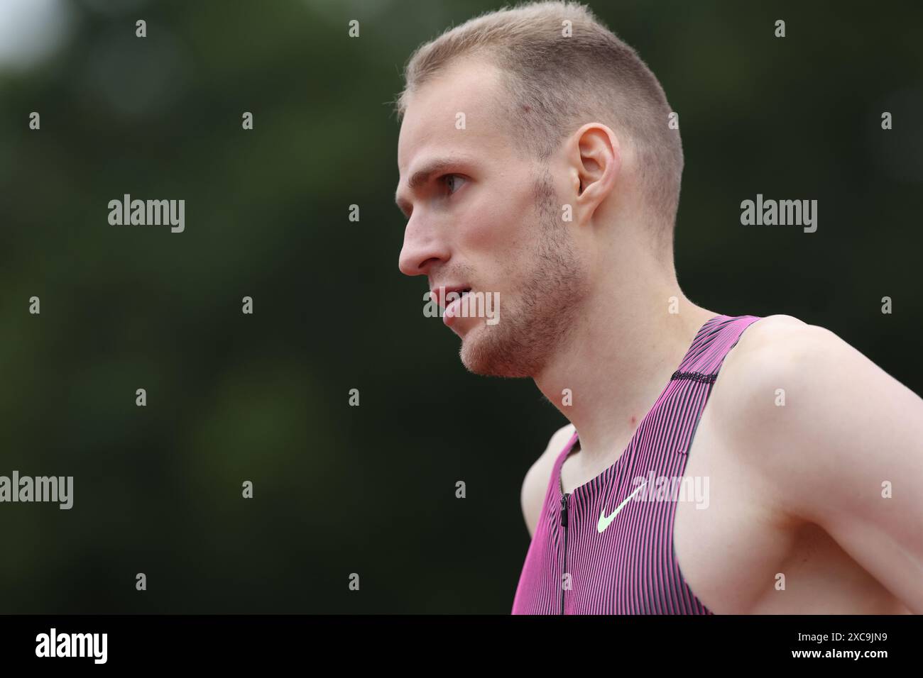 Heusden Zolder, Belgien. Juni 2024. Belgisches Eliott Crestan auf der 800-Meter-Strecke der Männer, beim Leichtathletiktreffen „Nacht van de Atletiek“ in Heusden-Zolder, Samstag, den 15. Juni 2024. BELGA PHOTO VIRGINIE LEFOUR Credit: Belga News Agency/Alamy Live News Stockfoto