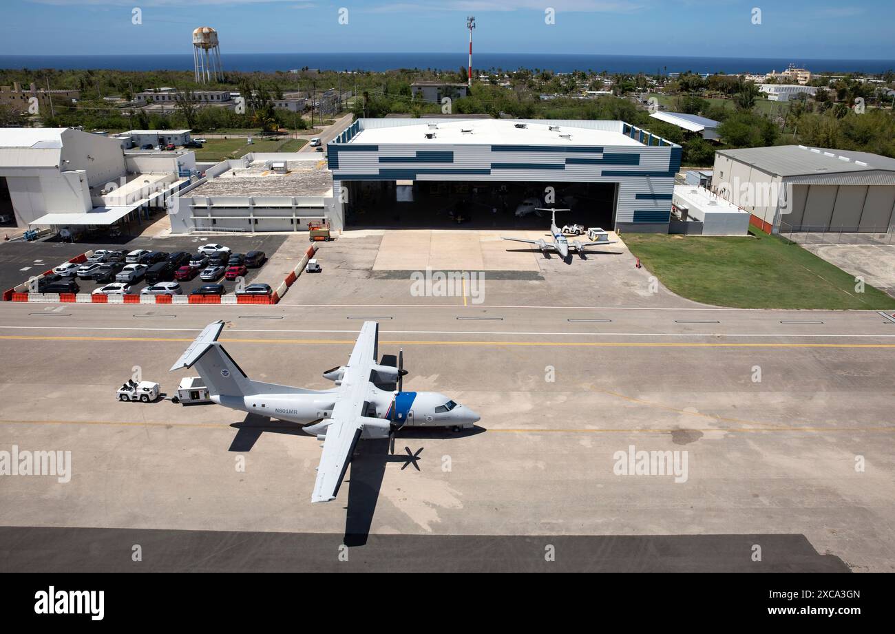 Die U.S. Customs and Border Protection Caribbean Air and Marine Branch ist der Schwerpunkt der Flugverbotsaktivitäten der CBP für das gesamte karibische Einsatzgebiet. Luftaufnahme von einem AS350 A-Star Hubschrauber vom 3. April 2019. Foto von Glenn Fawcett Stockfoto