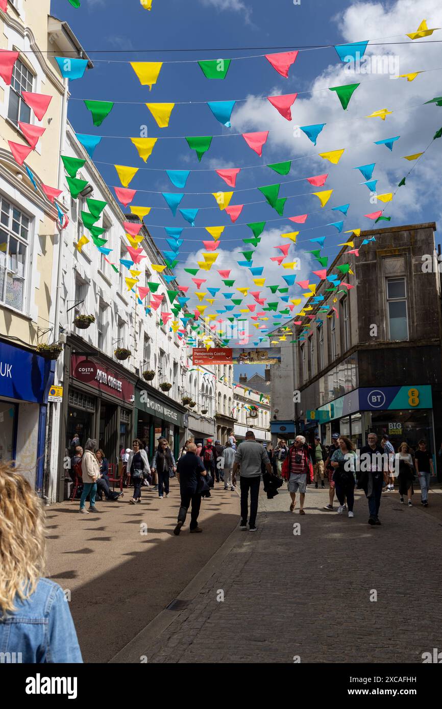 High Street für das Falmouth International Sea Shanty Festival Stockfoto