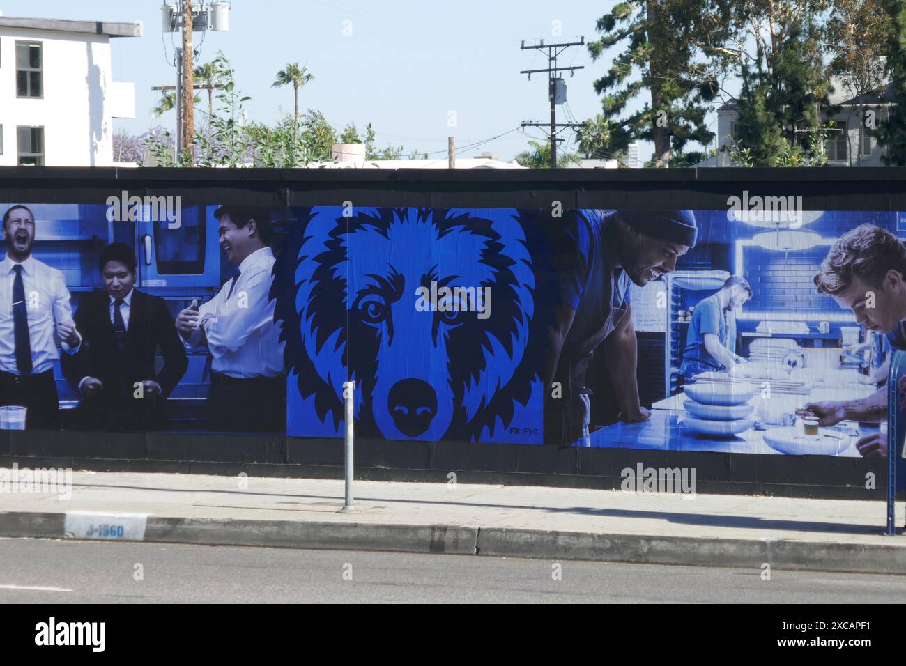 Los Angeles, Kalifornien, USA 13. Juni 2024 Jeremy Allen White The Bear Billboards am Sunset Blvd am 13. Juni 2024 in Los Angeles, Kalifornien, USA. Foto: Barry King/Alamy Stock Photo Stockfoto