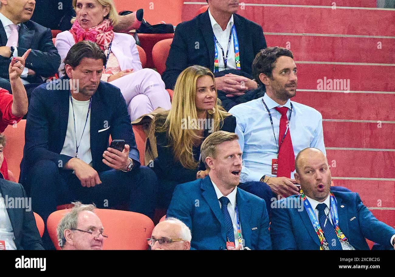 Luca Toni, Roman Weidenfeller, beide ehemaliger Pro-Spieler im Gruppenspiel DEUTSCHLAND - SCHOTTLAND 5-1 der UEFA-Europameisterschaften 2024 am 14. Juni 2024 in München. Fotograf: Peter Schatz Stockfoto