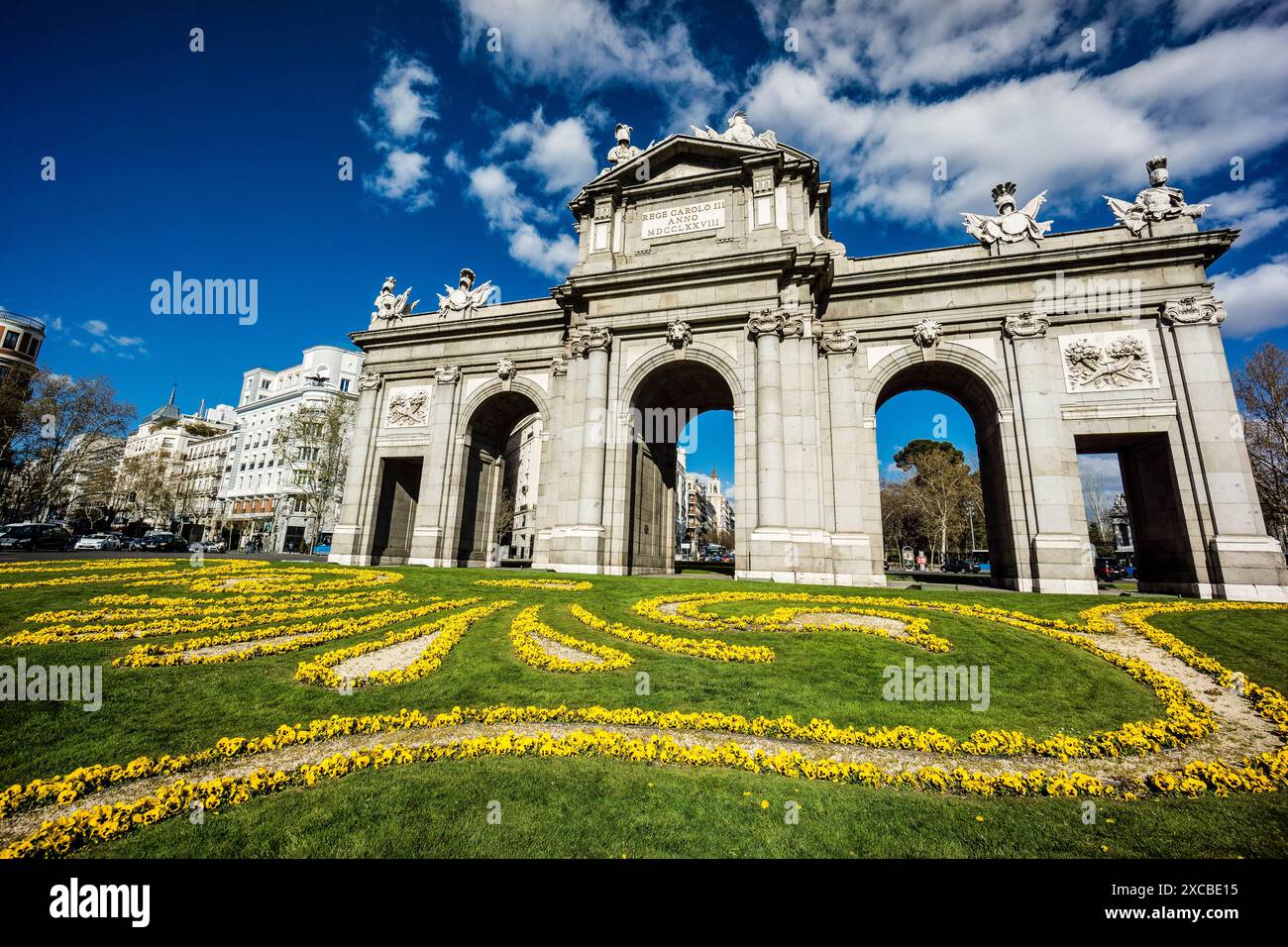 Puerta de Alcalá, Tor Alcalá, Kreisverkehr der Plaza de la Independencia, Madrid, Spanien, Europa Stockfoto