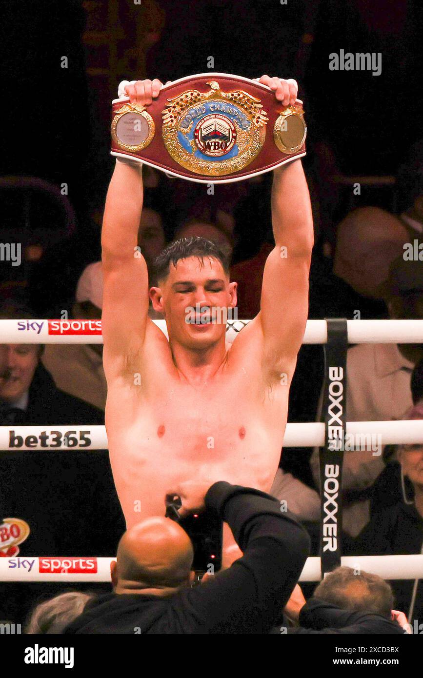 London, Großbritannien. Juni 2024. Chris Billam-Smith behält den Titel der WBO World Cruiserweight Championship während des Spiels ein! Im Selhurst Park, London, England am 15. Juni 2024. Foto von Ken Sparks. Nur redaktionelle Verwendung, Lizenz für kommerzielle Nutzung erforderlich. Keine Verwendung bei Wetten, Spielen oder Publikationen eines einzelnen Clubs/einer Liga/eines Spielers. Quelle: UK Sports Pics Ltd/Alamy Live News Stockfoto