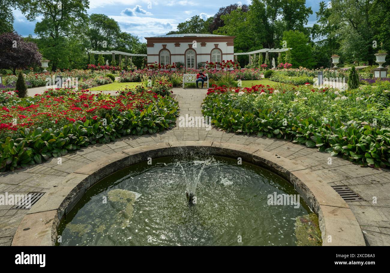 Der Palmengarten in Frankfurt am Main (Botanischer Garten). Blick auf das wunderschöne Gebäude. Hessen, Deutschland, Europa Stockfoto