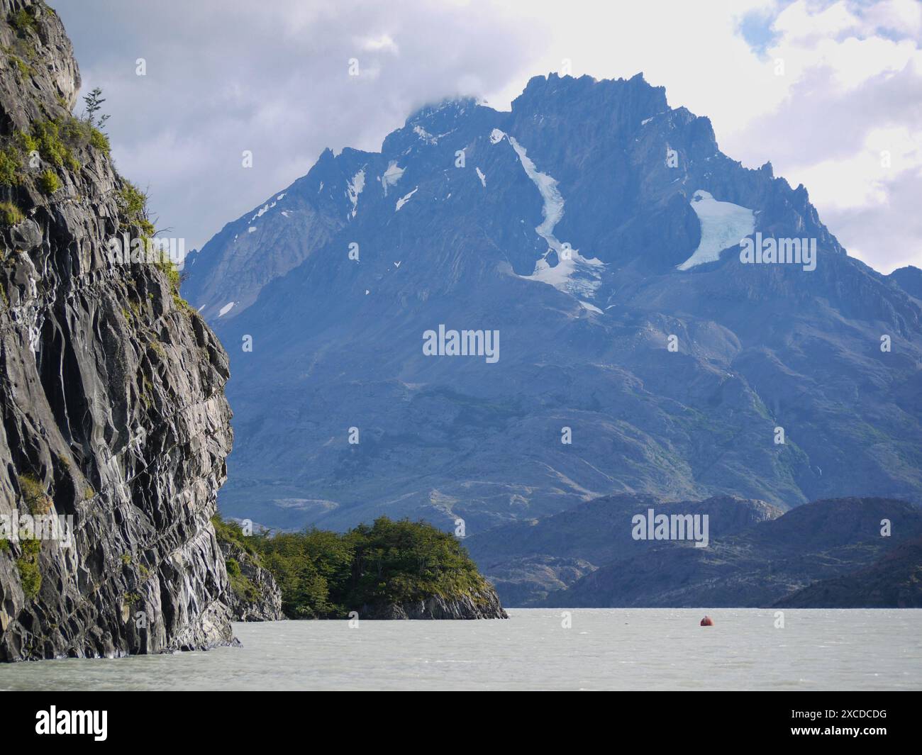 Lake Logo Grey im Nationalpark Torres del Paine im chilenischen Patagonien. Stockfoto