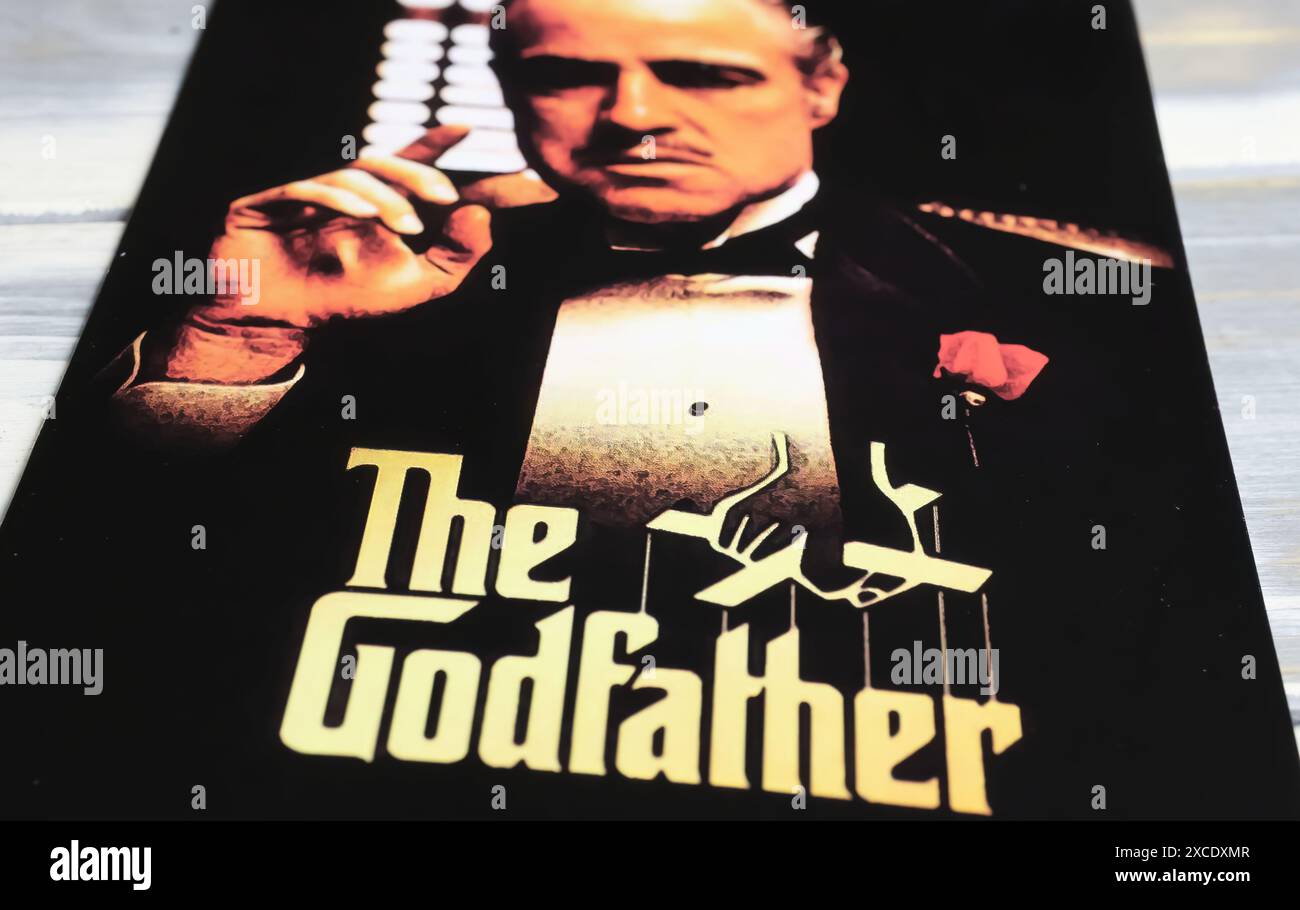 Viersen, Deutschland - 9. Mai. 2024: Kinofilmplakat Detail aus dem Film der Pate mit Marlon Brando aus dem Jahr 1972 Stockfoto