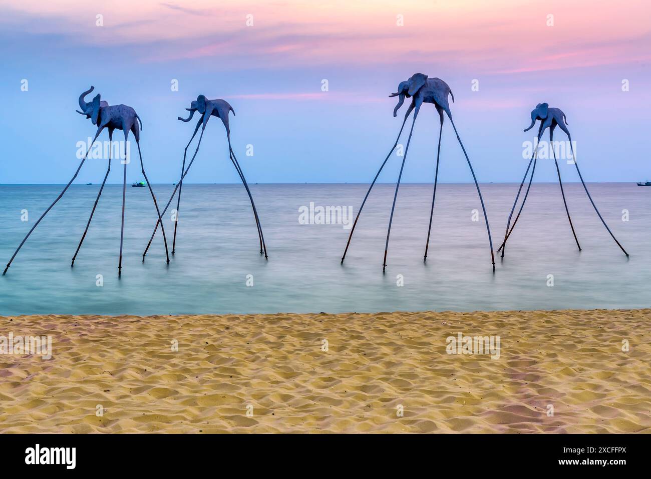 Atemberaubender Sonnenuntergang auf der Insel Phu Quoc, Vietnam. Stockfoto